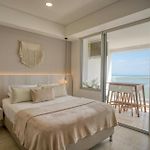 Beachfront Studio With Stunning Ocean Views